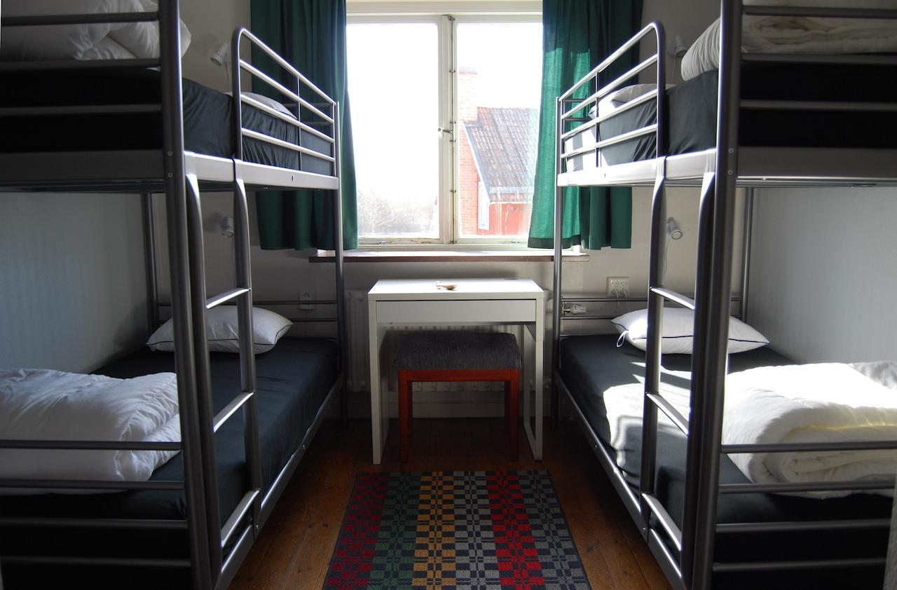 Dala-Jaerna Hotell Och Vandrarhem Bilik gambar